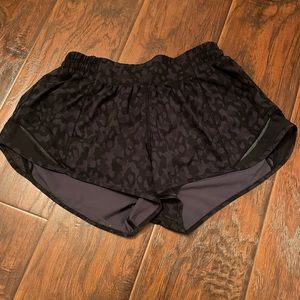 lululemon hotty hots